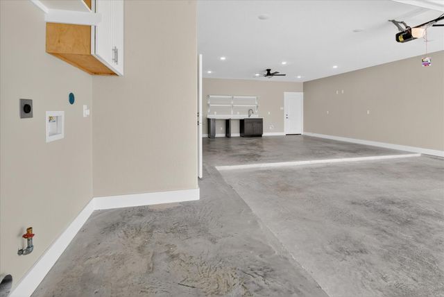 3434 Sunbeam Street A, Houston, TX 77051