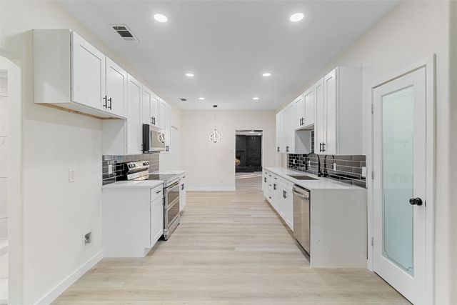6644 Pleasant Ridge Drive, North Richland Hills, TX 76180