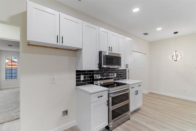 6644 Pleasant Ridge Drive, North Richland Hills, TX 76180