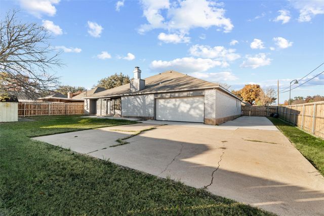 6644 Pleasant Ridge Drive, North Richland Hills, TX 76180