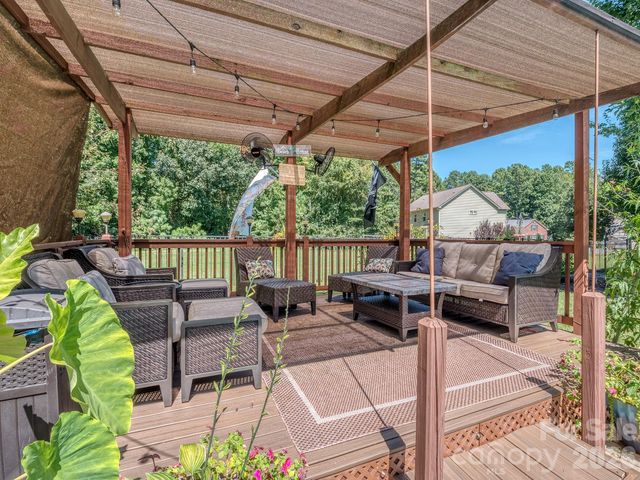 126 Misty Woods Drive, Lake Wylie, SC 29710
