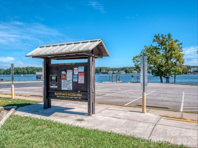 126 Misty Woods Drive, Lake Wylie, SC 29710