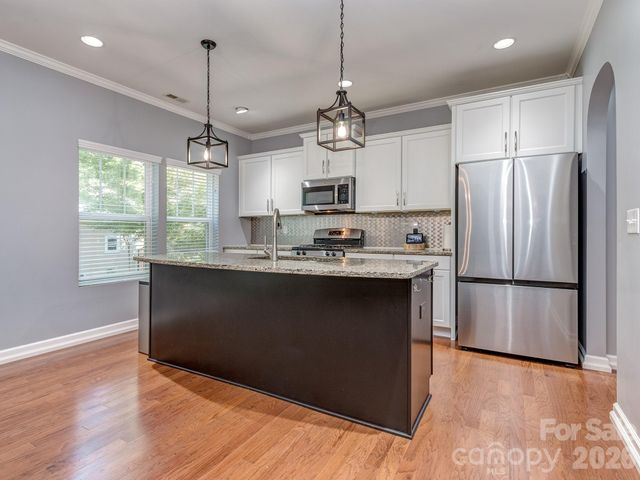 126 Misty Woods Drive, Lake Wylie, SC 29710