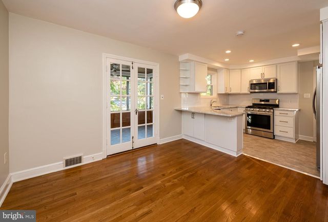 4814 ARLINGTON BLVD, Arlington, VA 22204
