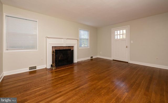 4814 ARLINGTON BLVD, Arlington, VA 22204