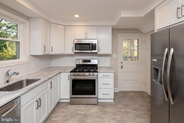 4814 ARLINGTON BLVD, Arlington, VA 22204
