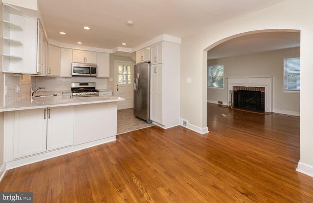 4814 ARLINGTON BLVD, Arlington, VA 22204