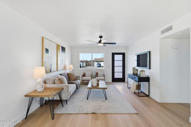 3401 W ORAIBI Drive, Phoenix, AZ 85027