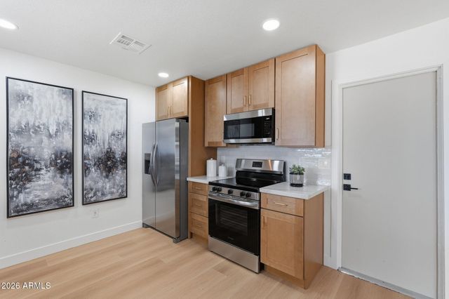 3401 W ORAIBI Drive, Phoenix, AZ 85027