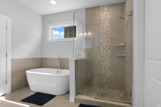 5610 Belmont Drive, Newburgh, IN 47630