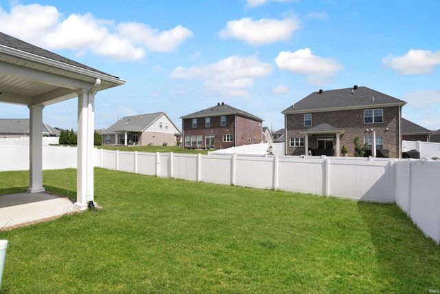5610 Belmont Drive, Newburgh, IN 47630