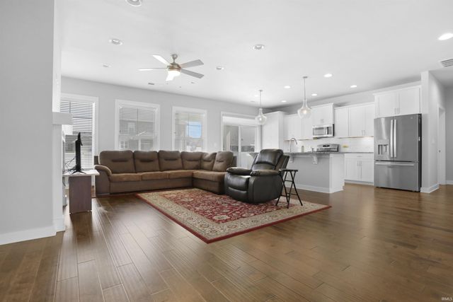 5610 Belmont Drive, Newburgh, IN 47630