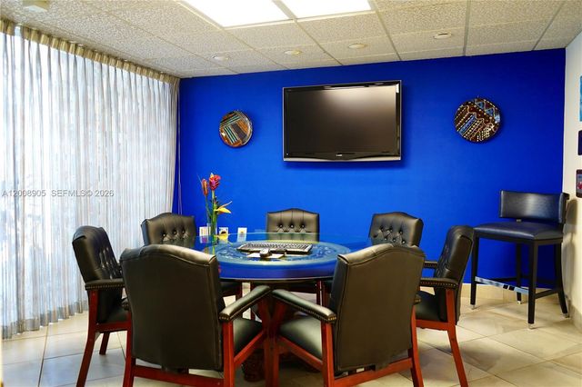 150 Westward Dr 1, Miami Springs, FL 33166