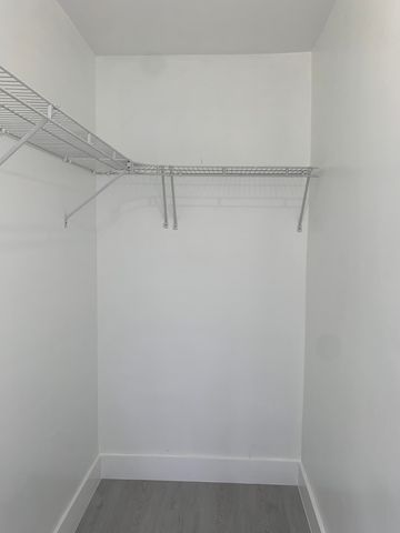 4005 NW 76th Avenue, Coral Springs, FL 33065