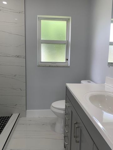 4005 NW 76th Avenue, Coral Springs, FL 33065