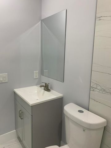 4005 NW 76th Avenue, Coral Springs, FL 33065