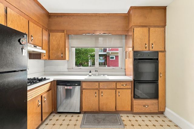 36 Hastings St, Boston, MA 02132
