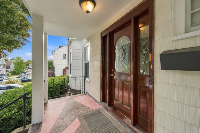 36 Hastings St, Boston, MA 02132