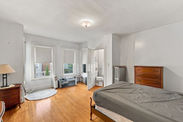 36 Hastings St, Boston, MA 02132