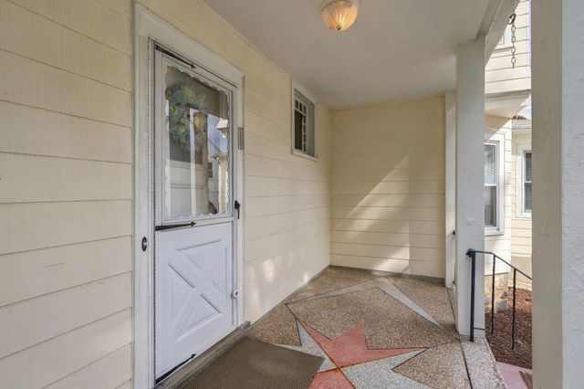 36 Hastings St, Boston, MA 02132