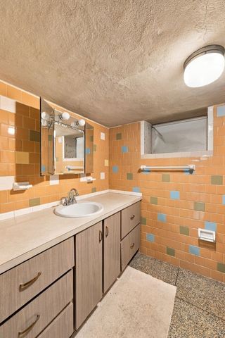 36 Hastings St, Boston, MA 02132