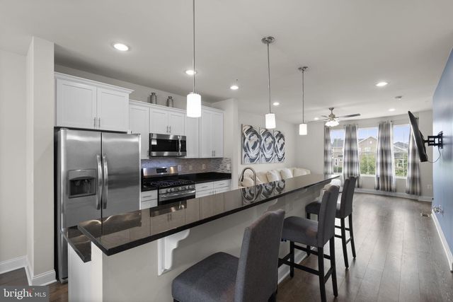 11279 ST LUKE DR, White Plains, MD 20695
