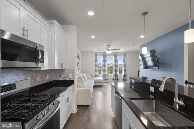 11279 ST LUKE DR, White Plains, MD 20695