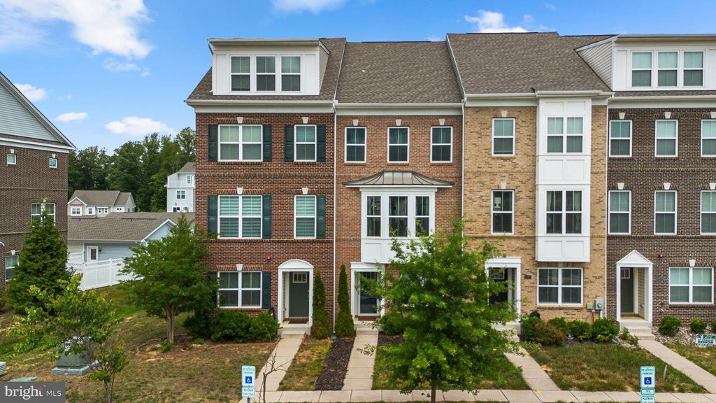 11279 ST LUKE DR, White Plains, MD 20695