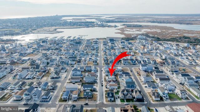 6 J AVE, Wildwood, NJ 08260