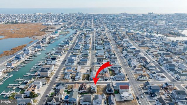 6 J AVE, Wildwood, NJ 08260