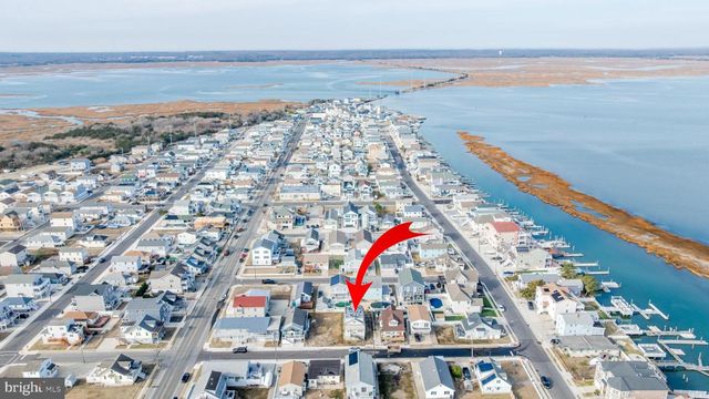 6 J AVE, Wildwood, NJ 08260