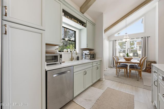 66 JEFFERSON Avenue, Ponte Vedra Beach, FL 32082