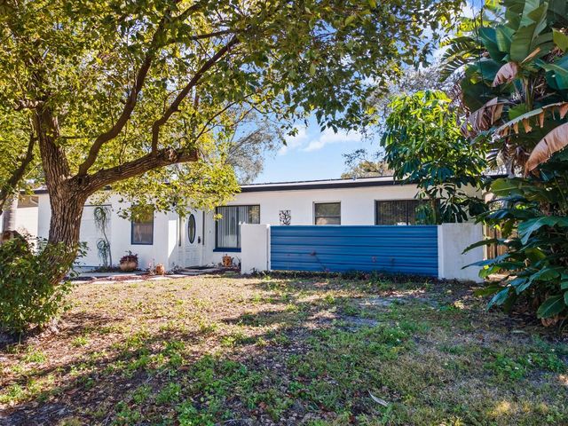 420 CROSSWINDS DRIVE, Palm Harbor, FL 34683