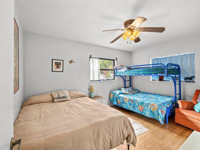 420 CROSSWINDS DRIVE, Palm Harbor, FL 34683