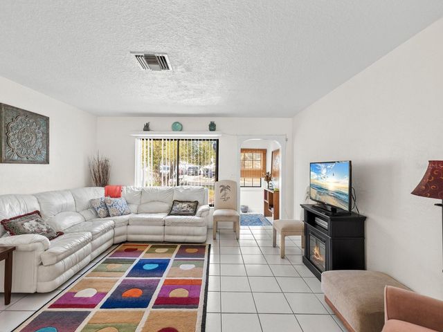 420 CROSSWINDS DRIVE, Palm Harbor, FL 34683