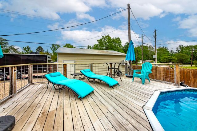 609 Lynnewood Drive, Jacksonville, AR 72076