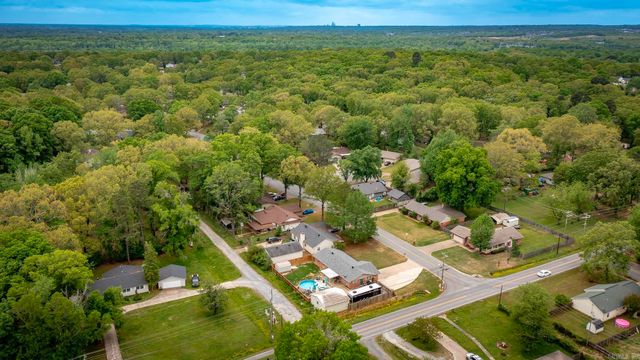 609 Lynnewood Drive, Jacksonville, AR 72076