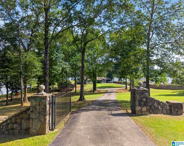 141 LINDSAY LANE, Lincoln, AL 35096