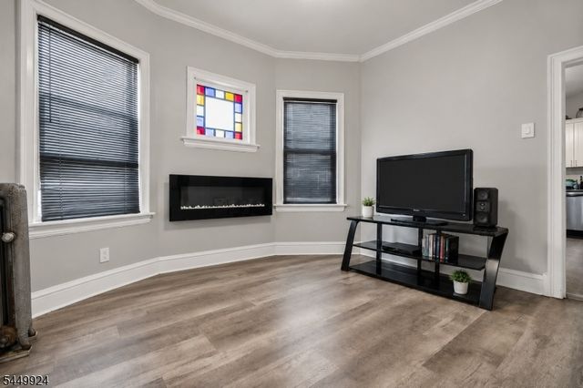 296 N Park St, East Orange City, NJ 07017