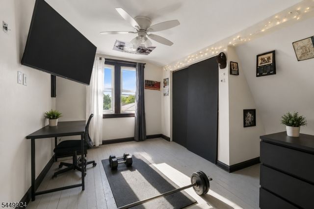 296 N Park St, East Orange City, NJ 07017