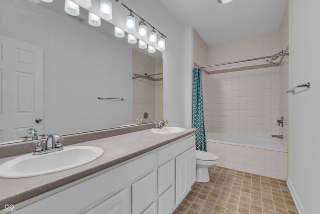 1635 N College Avenue 4, Indianapolis, IN 46202