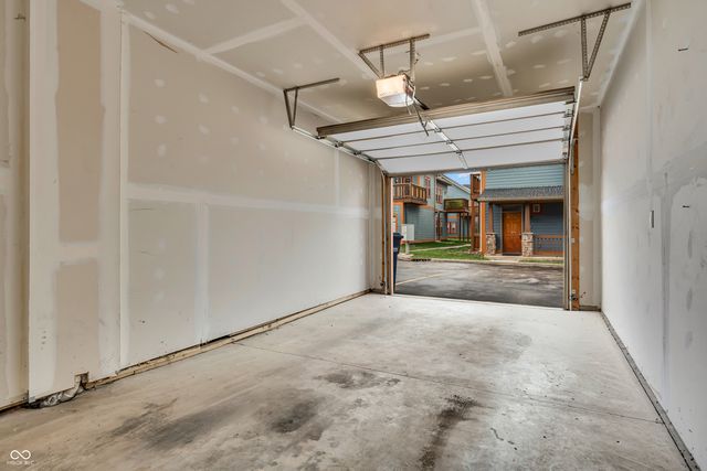 1635 N College Avenue 4, Indianapolis, IN 46202