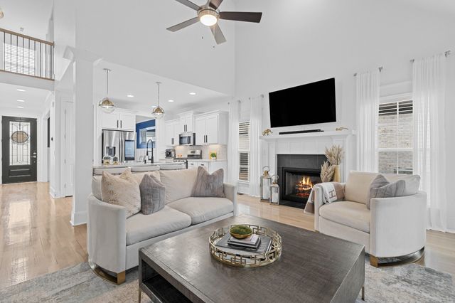 188 Karen Dr, Mount Juliet, TN 37122