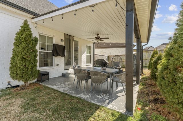 188 Karen Dr, Mount Juliet, TN 37122