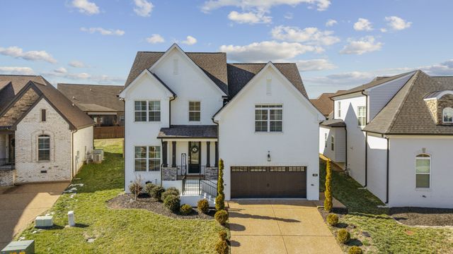 188 Karen Dr, Mount Juliet, TN 37122