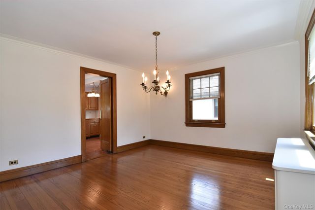 304 Crestwood Avenue, Tuckahoe, NY 10707