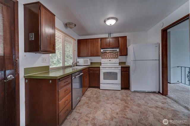 3464 Balsam Boulevard SE, Port Orchard, WA 98366