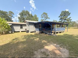 2001 Alsobrooks Road, Cleveland, TX 77328