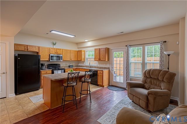 911 Sweet Tessa Dr, Ashland, VA 23005