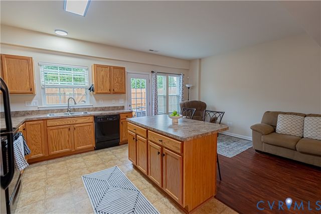911 Sweet Tessa Dr, Ashland, VA 23005